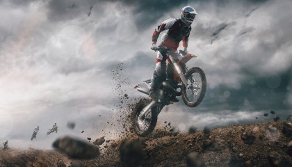 -VAR判罚争议、武磊对位魔笛引爆舆论，点球决定成焦点